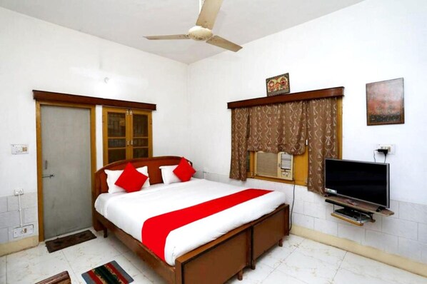 Egyptian cotton sheets, premium bedding, down comforters - Goroomgo Upasana Bhubaneswar (Bhubaneshwar)