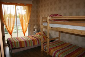 2 bedrooms