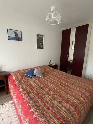 2 chambres, accès au Wi-Fi (inclus)