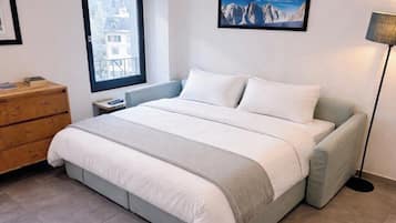 1 bedroom, iron/ironing board, WiFi, bed sheets