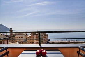 Apartment | Water view - Attico Vista Mare sul Porticciolo di Camogli by Wonderful Italy (Camogli)