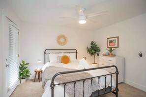 3 chambres, fer et planche à repasser, lit parapluie, Wi-Fi