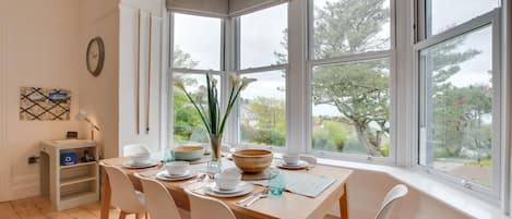 تناول الطعام