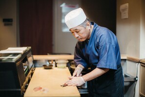 Lunch and dinner served - Henn na Hotel New York (New York)