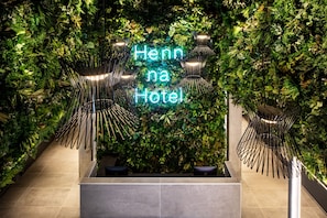 Reception - Henn na Hotel New York (New York)