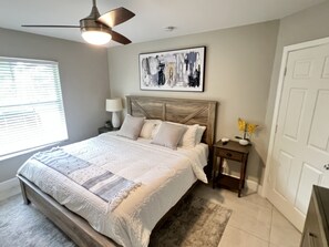 3 chambres, matelas mémoire de forme, bureau