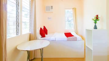 Habitación triple Deluxe | Wifi gratis y ropa de cama