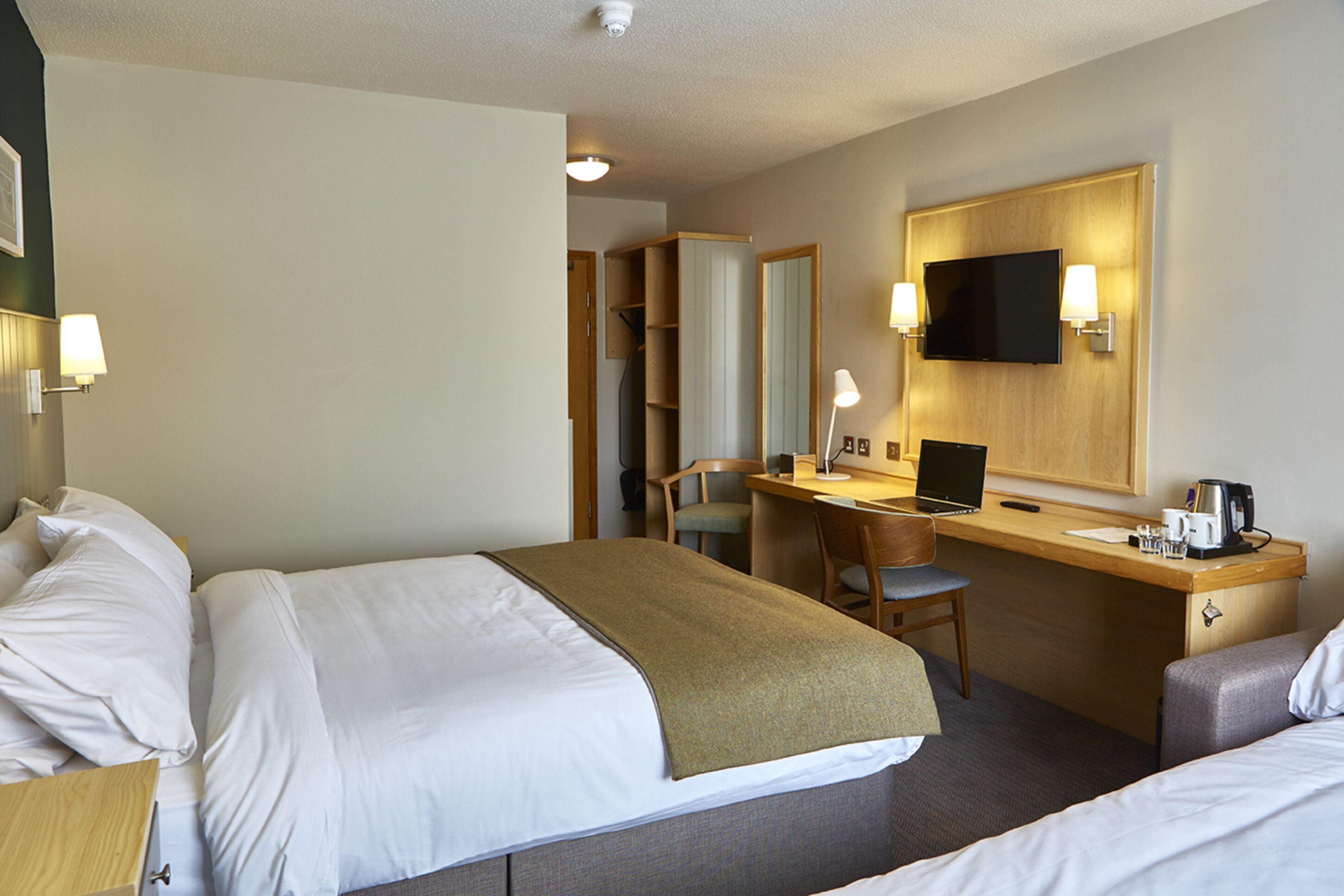 Photo - Boat & Horses Inn