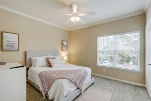 2 Schlafzimmer, Bügeleisen/Bügelbrett, Reisekinderbett, kostenloses WLAN