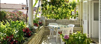 Immaculate 4-bed House in Lumbarda