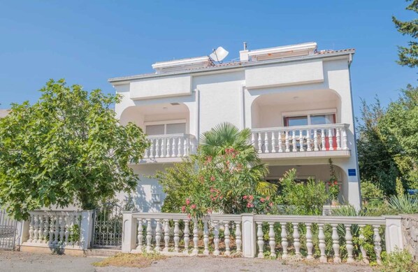 Exterior - Holiday apartment with sea view and garden (Jadranovo)