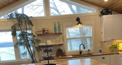 Driftwood Retreat on Tennessee River/Pickwick Lake