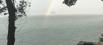 Driftwood Retreat on Tennessee River/Pickwick Lake