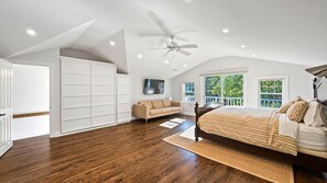 5 habitaciones, internet y ropa de cama 