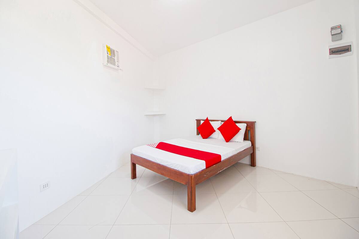 Habitación económica doble | Wifi gratis y ropa de cama