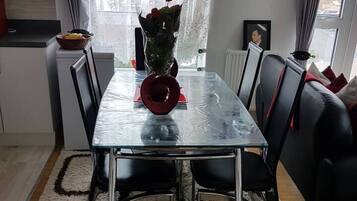 Apartment, 2 Queen Beds | Private kitchen | Fridge, microwave, oven, stovetop