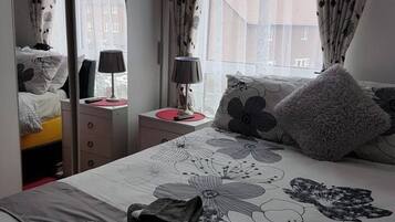Apartment, 2 Queen Beds | 2 bedrooms, iron/ironing board, travel crib, free WiFi