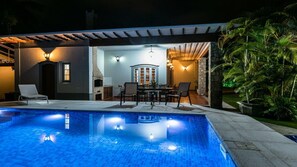 Pool - House with pool in Paraty, 800 meters from the Historic Center.  (Paraty)