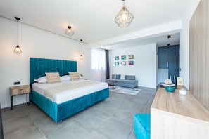 5 bedrooms, in-room safe, iron/ironing board, travel crib