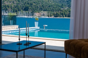Piscine extérieure