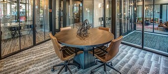 Stunning Apt W/ Parking and Gym | Downtown at Yale