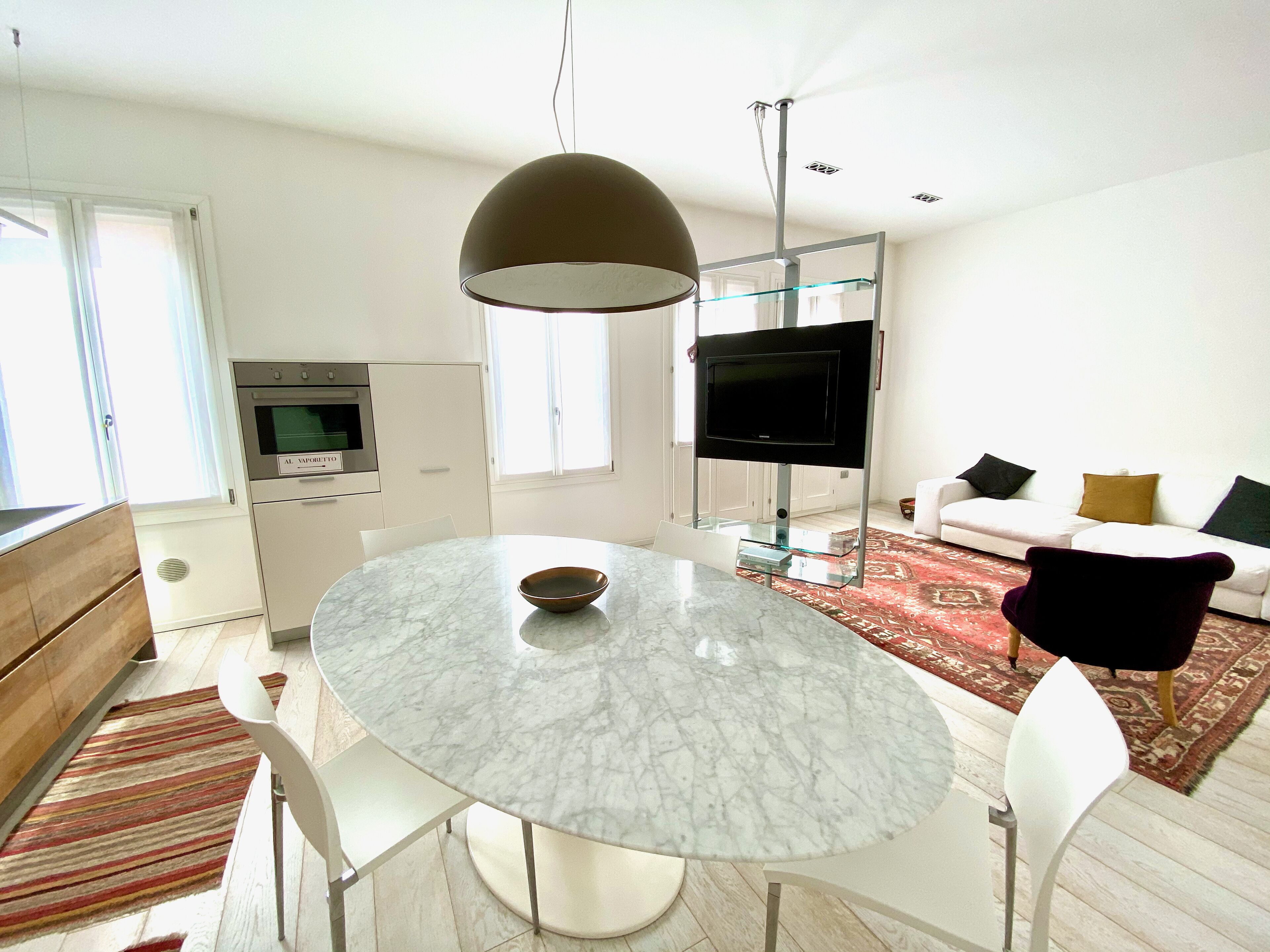 Televisión de pantalla plana