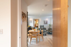 Interior - Hen Golchdy : Pet-Friendly 2‑Bed Cottage in Aberffraw | Managed by Anglesey Holiday Lettings (Aberffraw)
