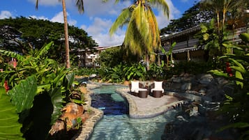 3 piscinas al aire libre