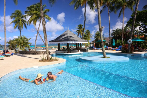 3 outdoor pools - StolenTime St Lucia (Castries)