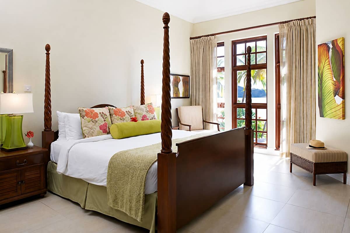 In-room safe, desk, laptop workspace, iron/ironing board