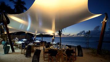 含每日吃到飽早餐