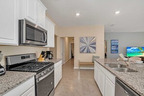 House (Multiple Bedrooms) | Private kitchen | Fridge, oven, stovetop, dishwasher