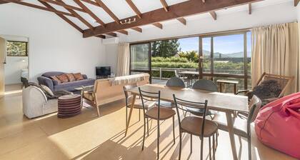 Goodall Crib - Wanaka Holiday Home