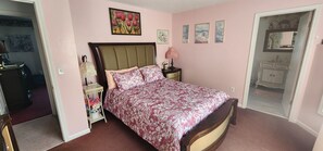 1 多间卧室、免费 WiFi、床单