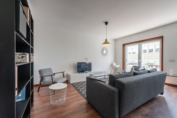 TV - GuestReady - Redamancy Flat (Porto)