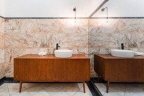 Spa - GuestReady - Rivoli Studio (Porto)