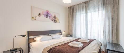 3 Schlafzimmer, Schreibtisch, Bügeleisen/Bügelbrett, Internetzugang