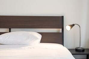 3 chambres, bureau, fer et planche à repasser, accès Internet