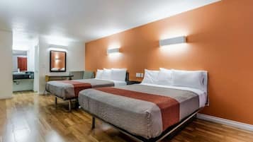 Double Room | Laptop workspace, free WiFi