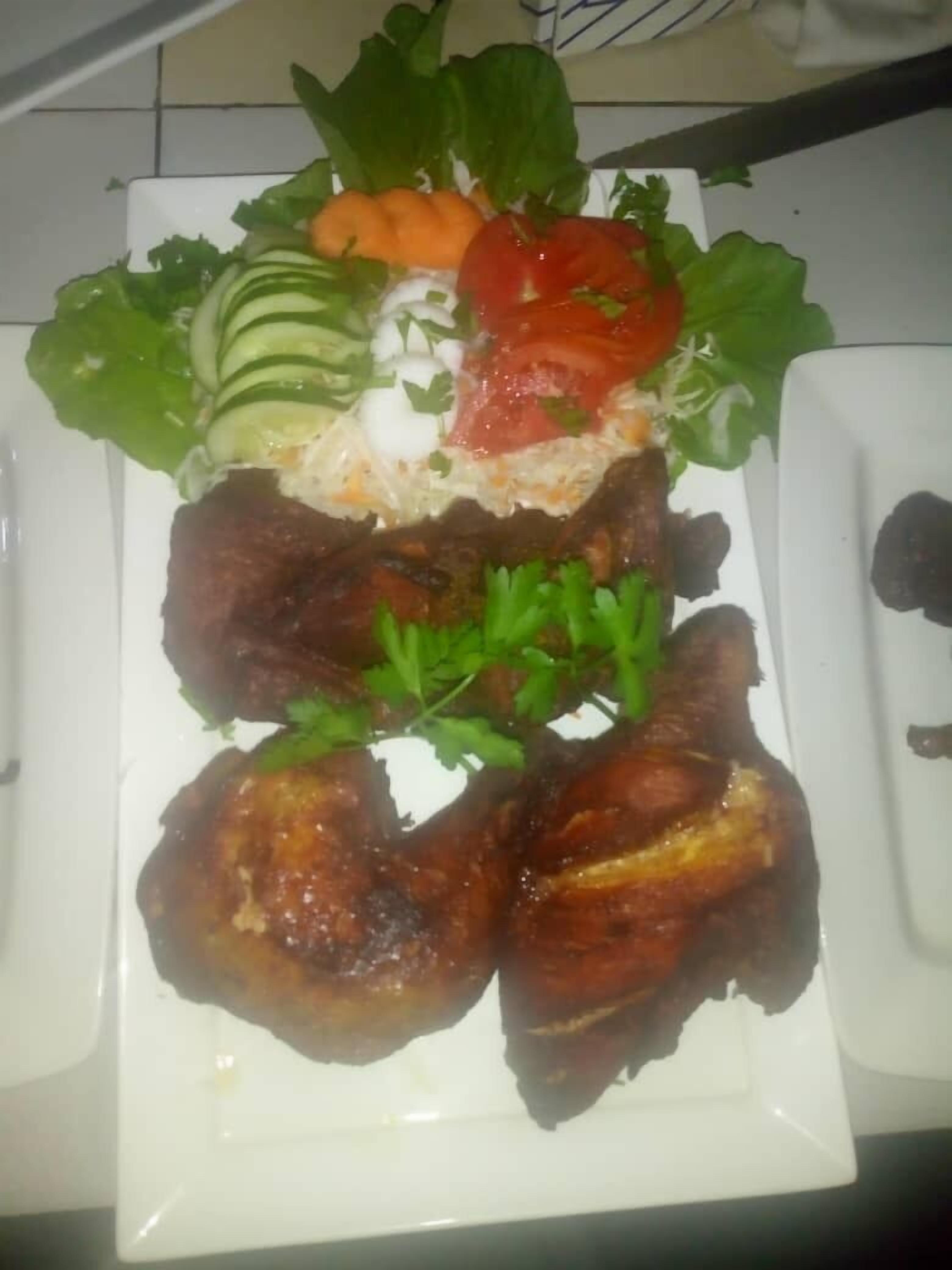 餐饮