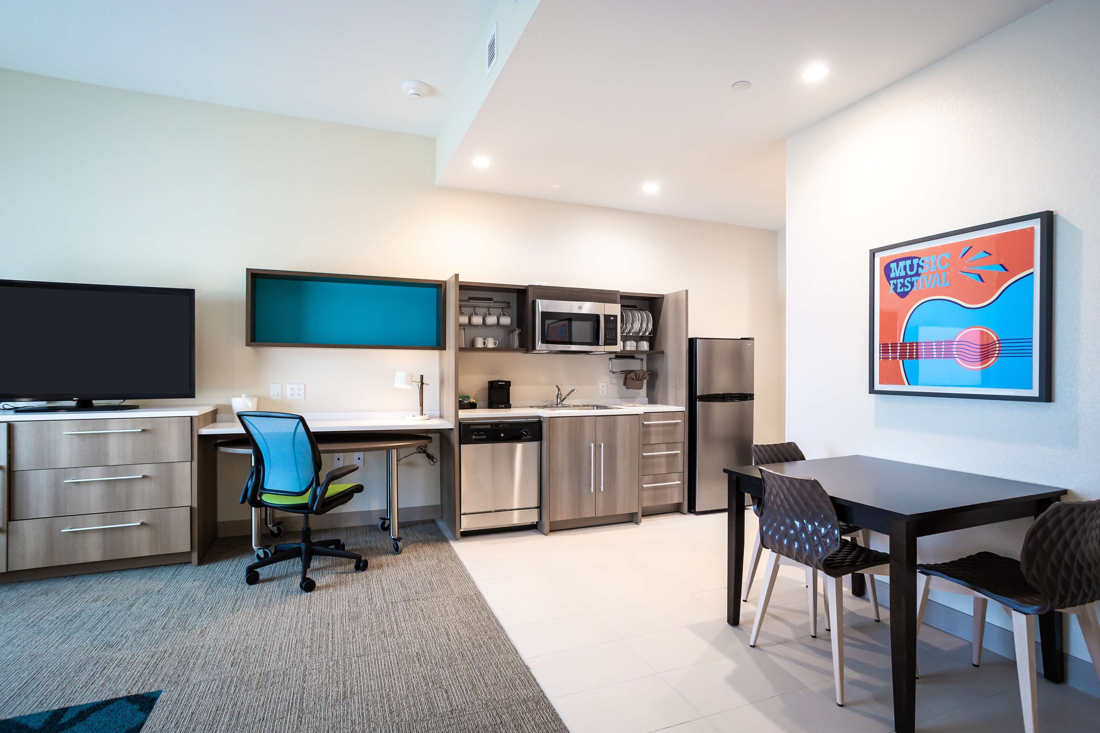 suite, 1 bedroom, non smoking | blackout curtains, iron/ironing board, bed sheets