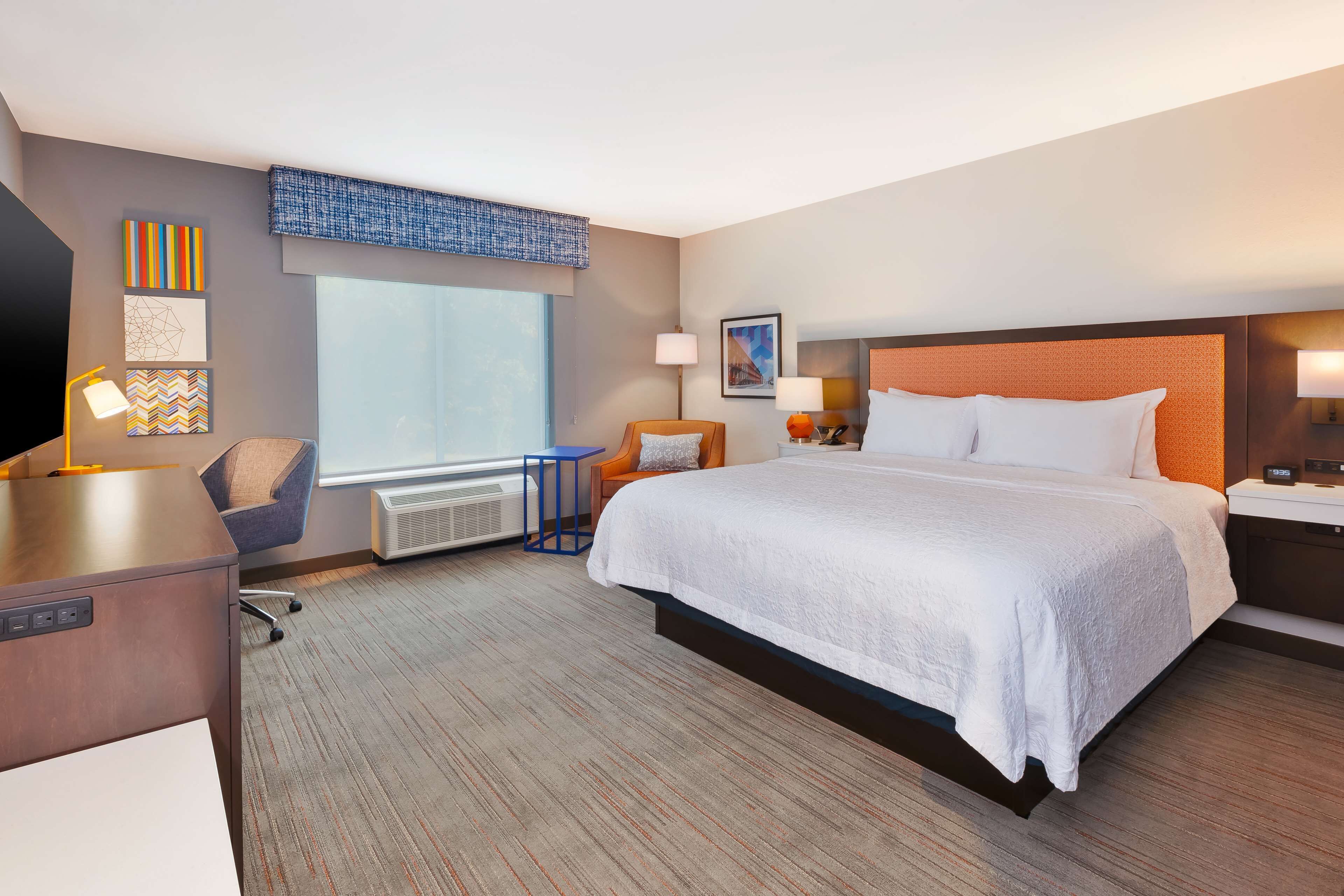 1 bedroom, in-room safe, desk, bed sheets