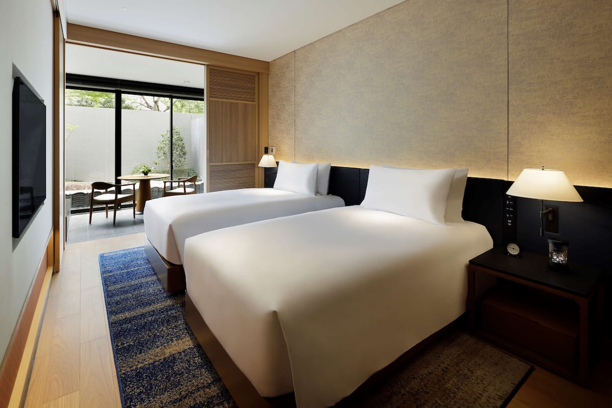 Ropa de cama de alta calidad y minibar