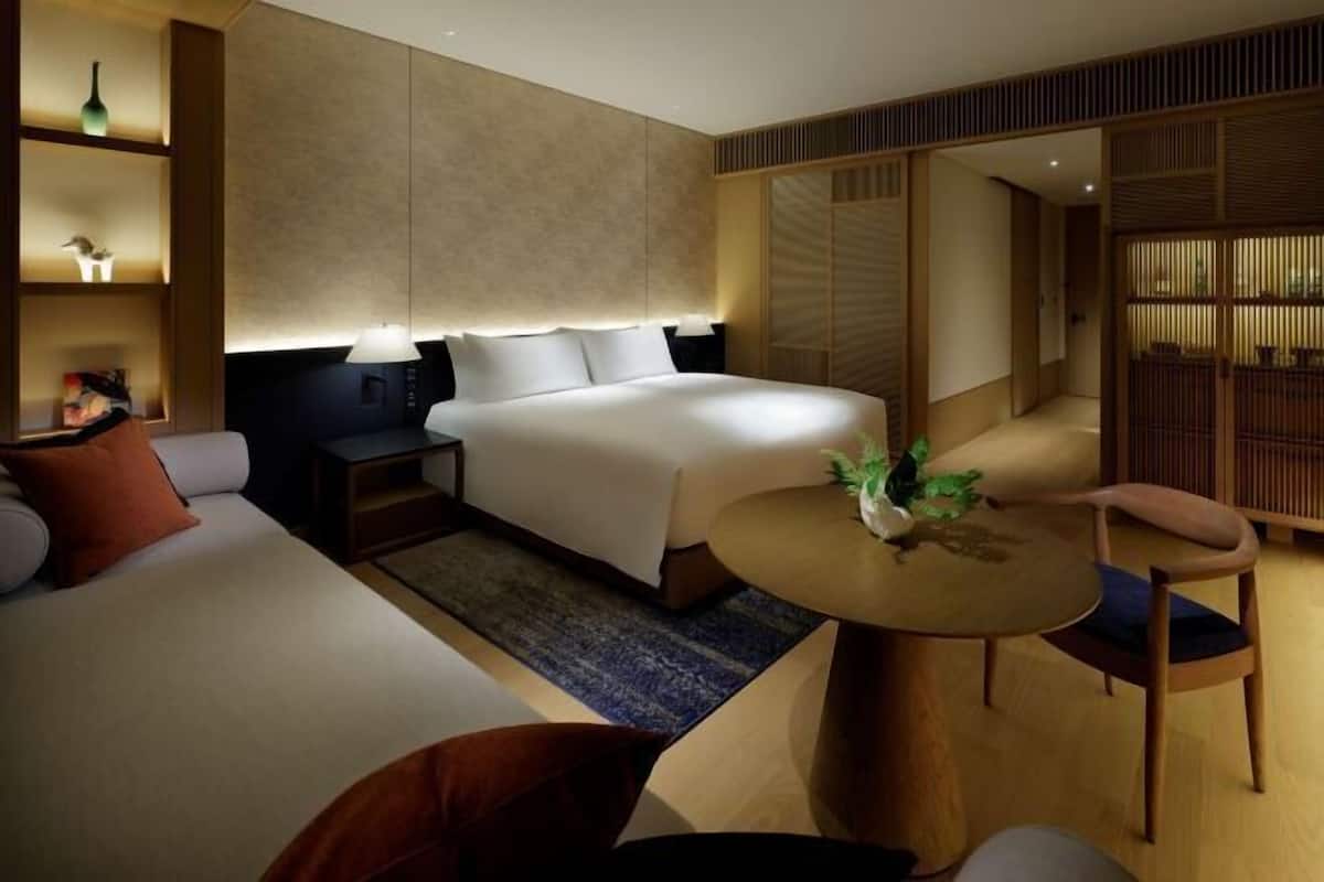 Ropa de cama de alta calidad y minibar
