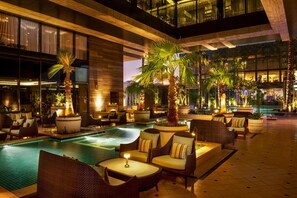 4 restaurants; lunch and dinner served - Waldorf Astoria Kuwait (Kuwait City)