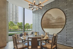 3 restaurants, Chinese cuisine