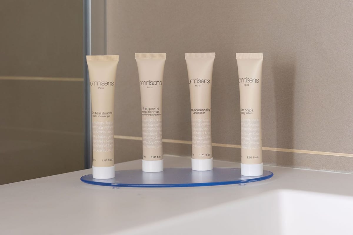 Dusche, Hydromassagedusche, Haartrockner, HandtĂŒcher