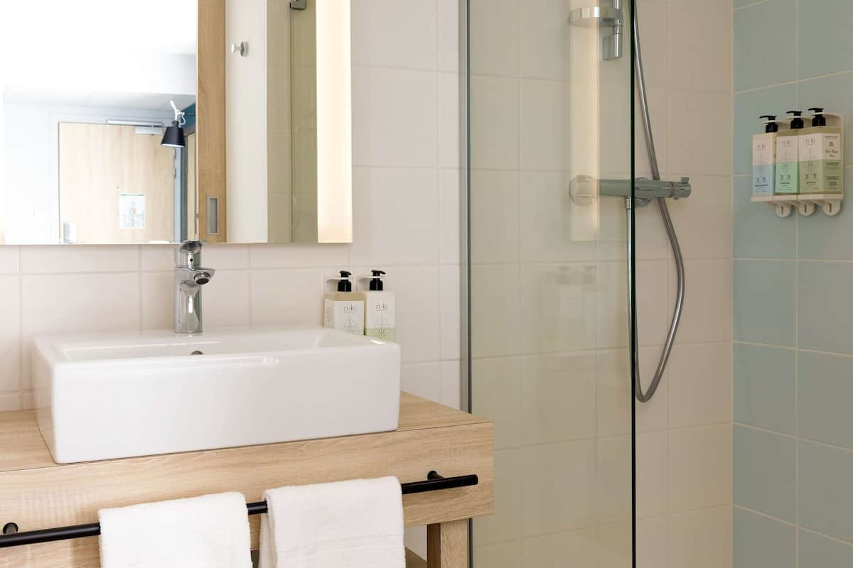 bathroom shower