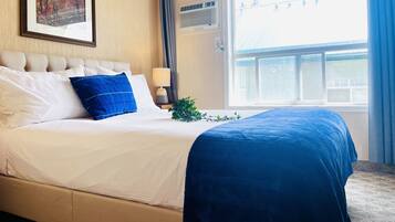 2 chambres, bureau, fer et planche à repasser, lit parapluie