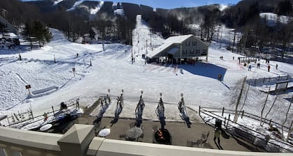 SKI-IN, SKI-OUT! LIFT and MT. VIEWS UNBEATABLE LOCATION for ALL SEASONS! Unit 1